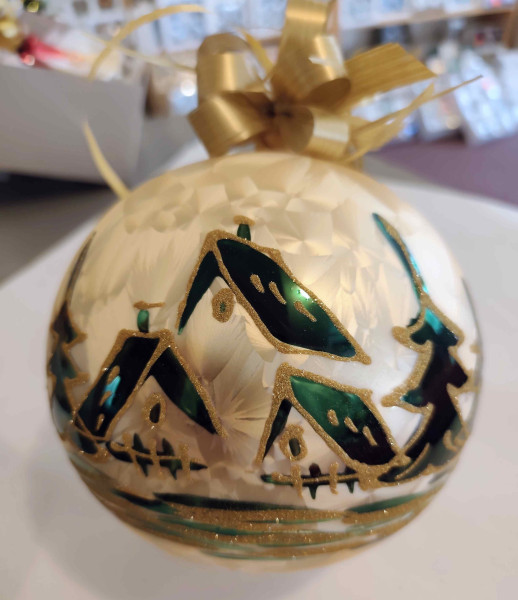 Dekorationskugel Ø18cm eischampagner/grüne Winterlandschaft
