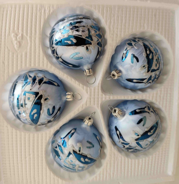 Eisblau- blaue Winterlandschaft 6cm Kugel