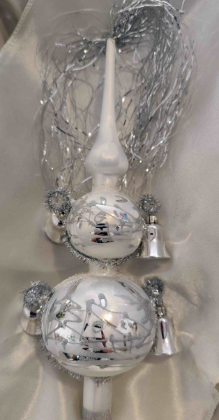 Winterzauber - Spitze mit Glöckchen und Buschel
