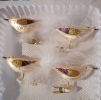 Romantik - Glasvogel mit Feder 4er Set Romantik - Glasvogel mit Feder 4er Set