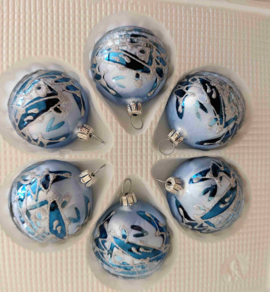 Eisblau- blaue Winterlandschaft 5cm Kugel