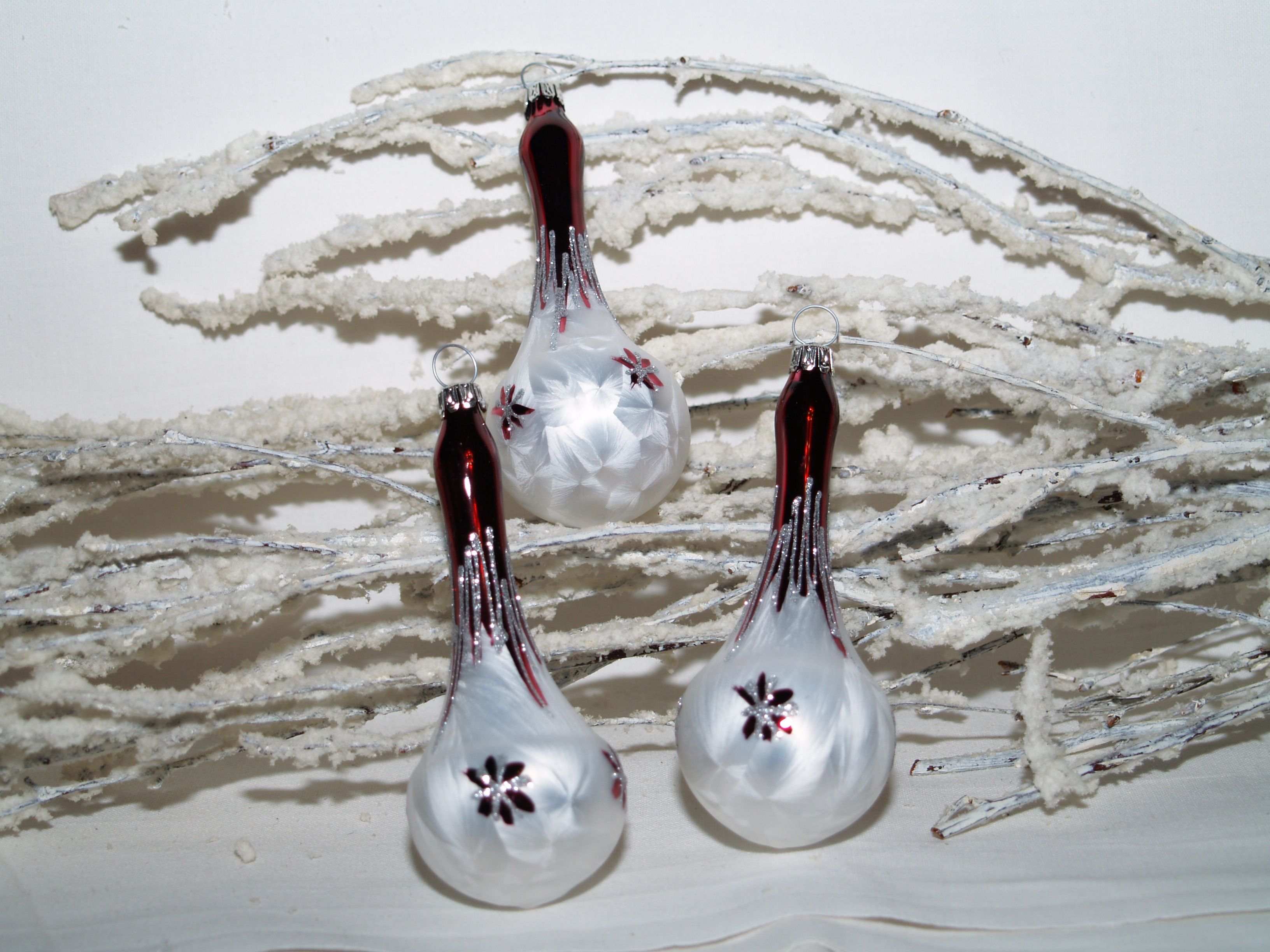 Lauscha Christbaumkugeln 4er Set Olive - Handbemalt Modern Weihnachten